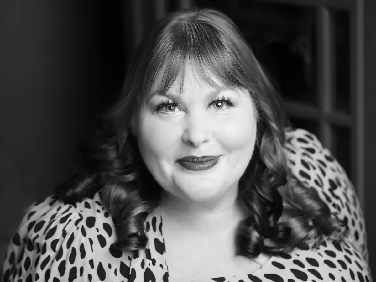 Cassandra Clare